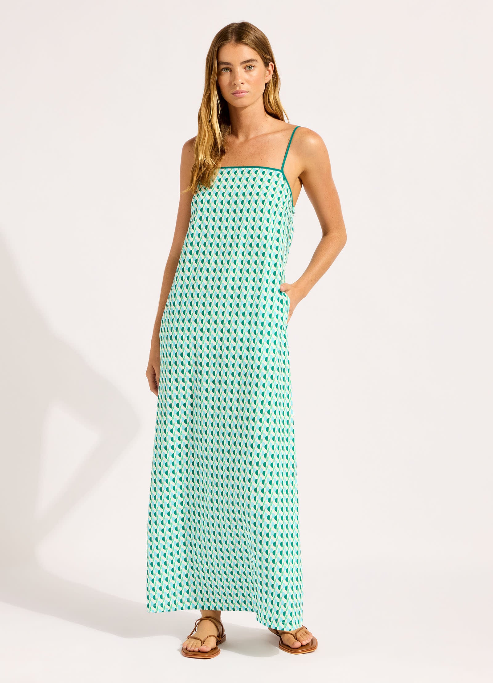 chinese dress ladies White V-Neck Maxi Dress With Open Back