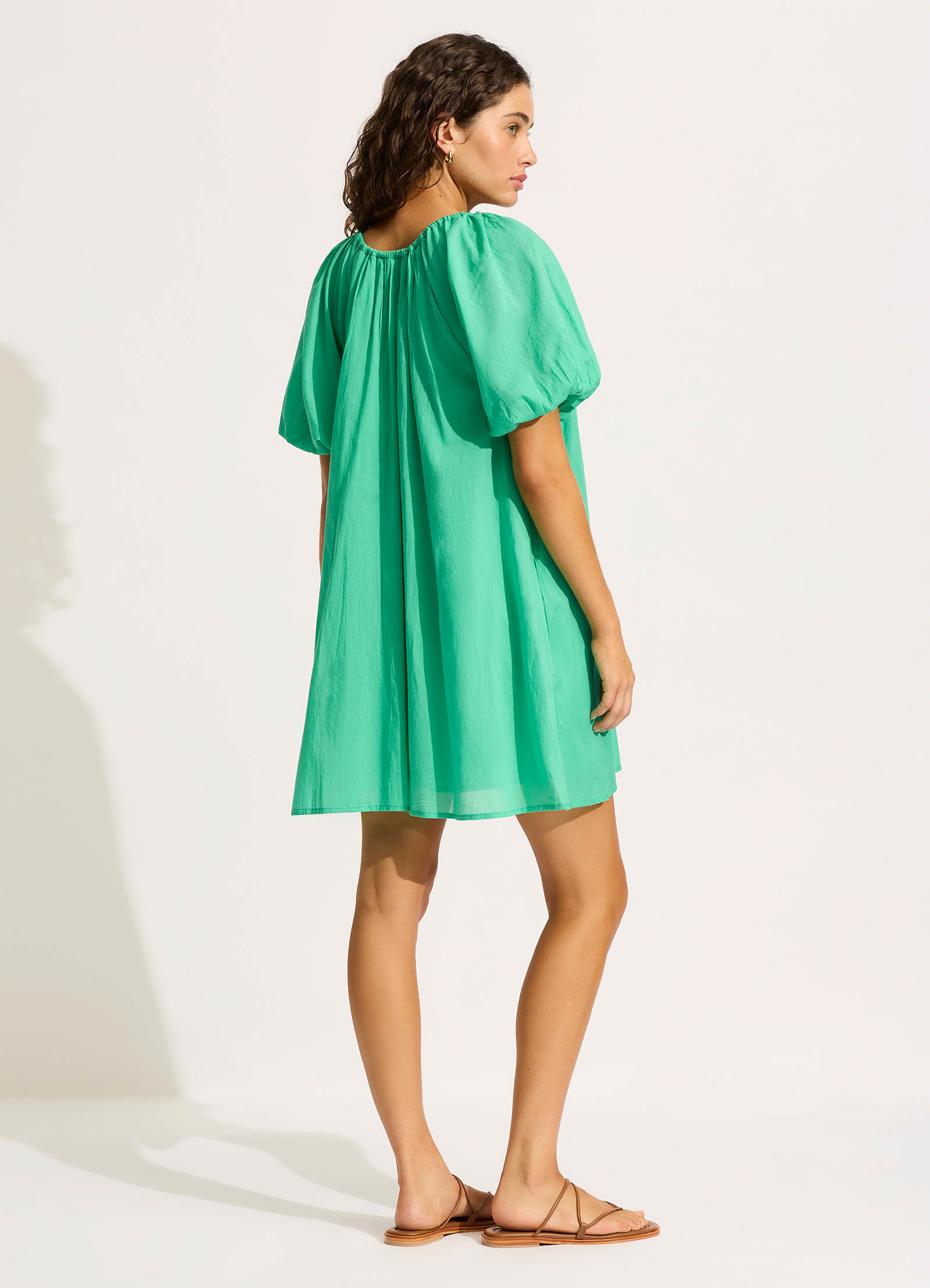 新品未使用 LAからお取寄せ 翡翠グリーングラデーションシルキーとろみチュニック Gummy Green Axon Dress by SIMONMILLER | Rent the Runway