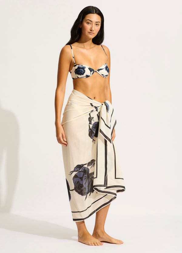 Rococo Sarong - Black